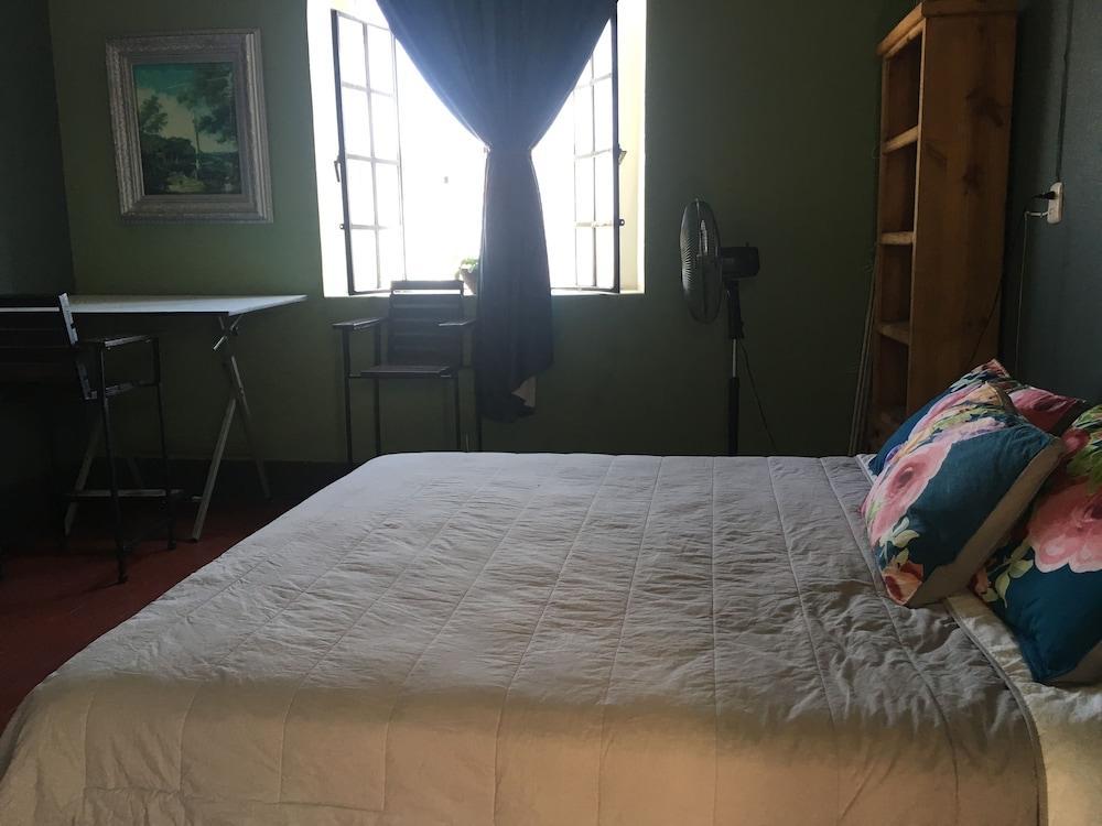 גואדלחארה Casa Atenas (Adults Only) מראה חיצוני תמונה